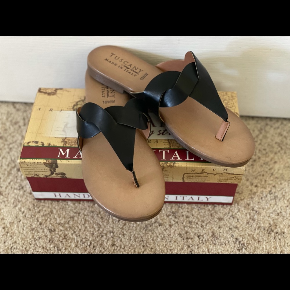 Women’s Tuscany by Easy Street sandals